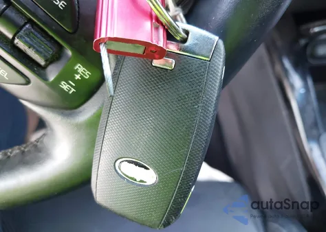 2017 Kia Sorento 3.3L Sx z USA, uszkodzony, nr VIN 5XYPK4A56HG294990